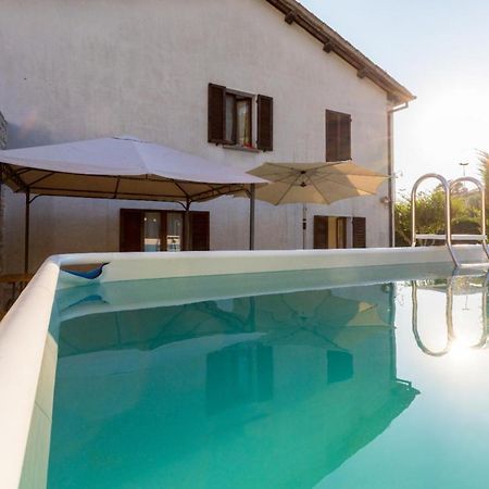Borgo Santa Lucia Apartment With Private Parking & Garden Губбио Экстерьер фото