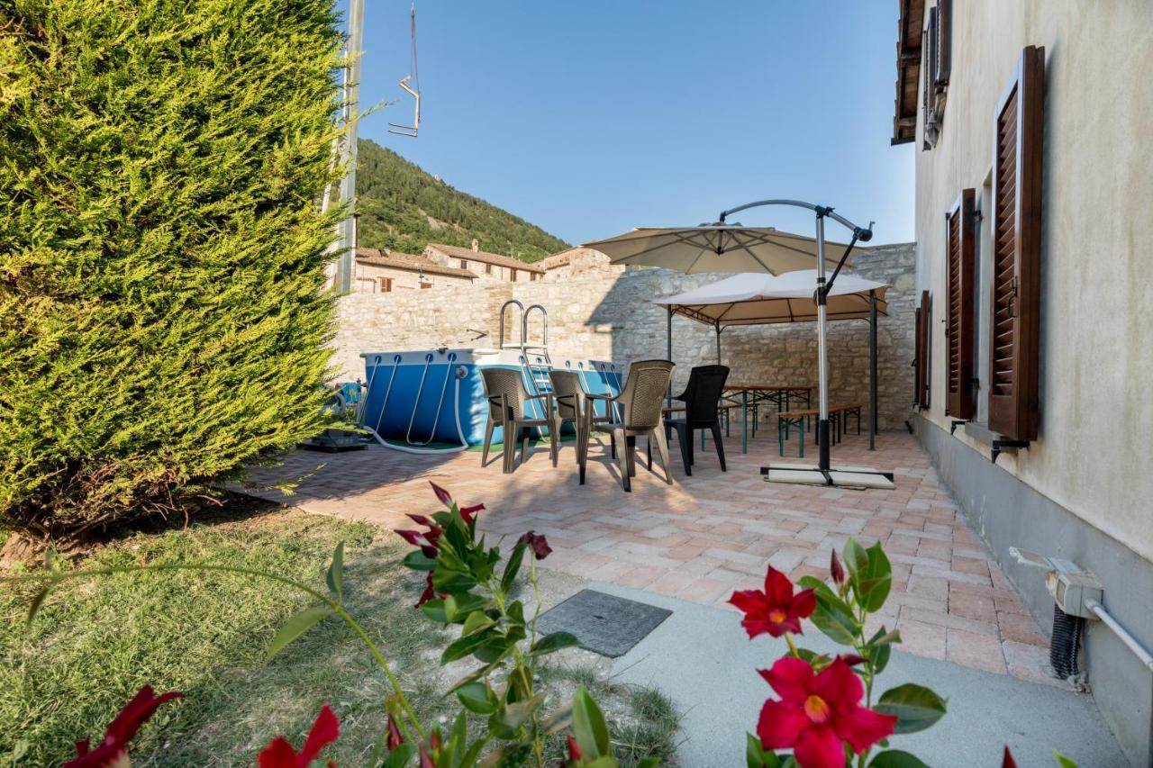 Borgo Santa Lucia Apartment With Private Parking & Garden Губбио Экстерьер фото